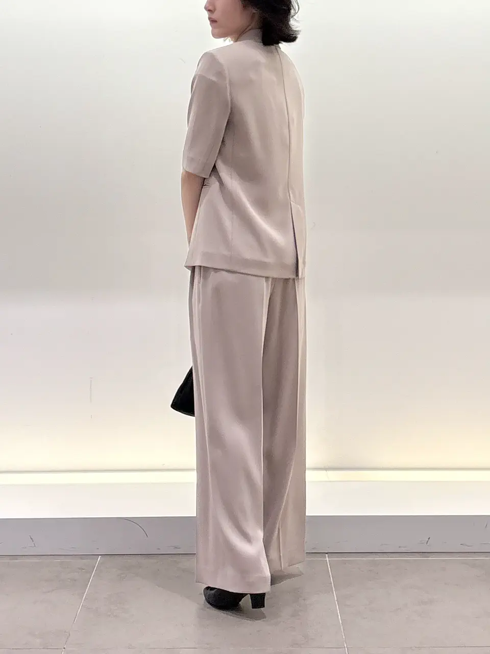 BEIGE， 伊藤 コーディネート画像