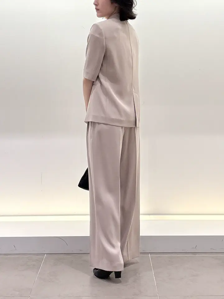 BEIGE， 伊藤 コーディネート画像