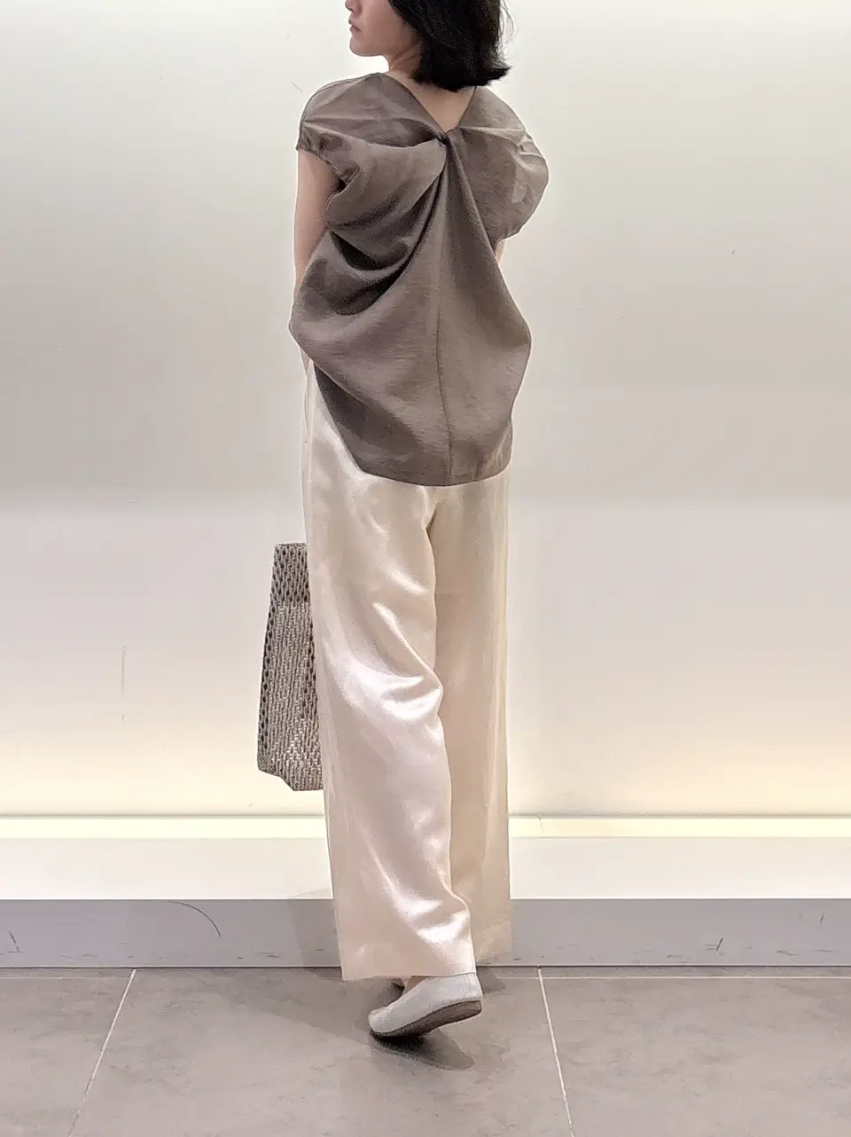 BEIGE， 伊藤 コーディネート画像