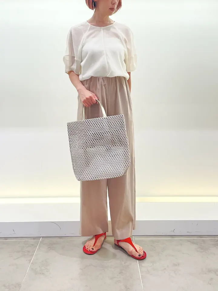 BEIGE， 柴田 コーディネート画像