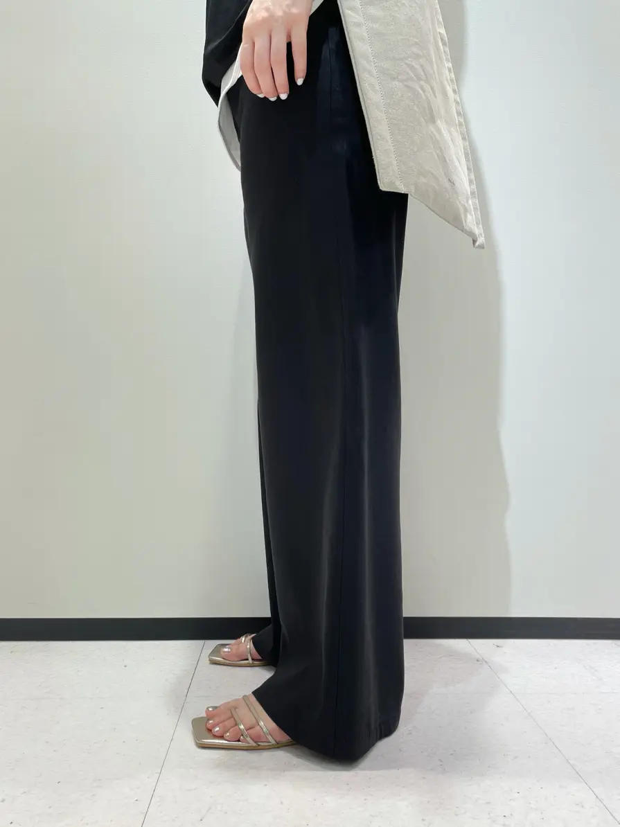 BEIGE， 藤木 コーディネート画像