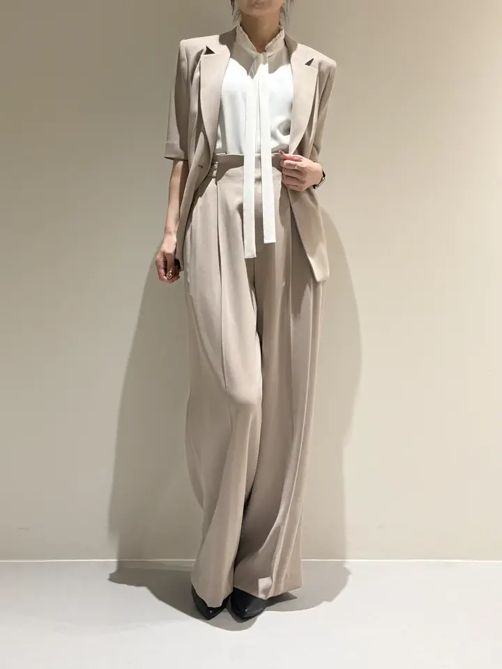 BEIGE， Adachi コーディネート画像