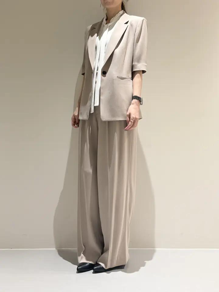 BEIGE， Adachi コーディネート画像