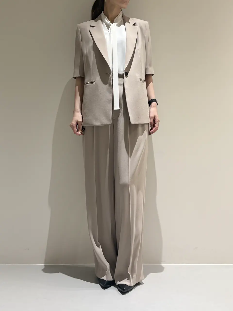 BEIGE， Adachi コーディネート画像