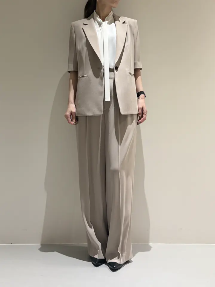 BEIGE， Adachi コーディネート画像