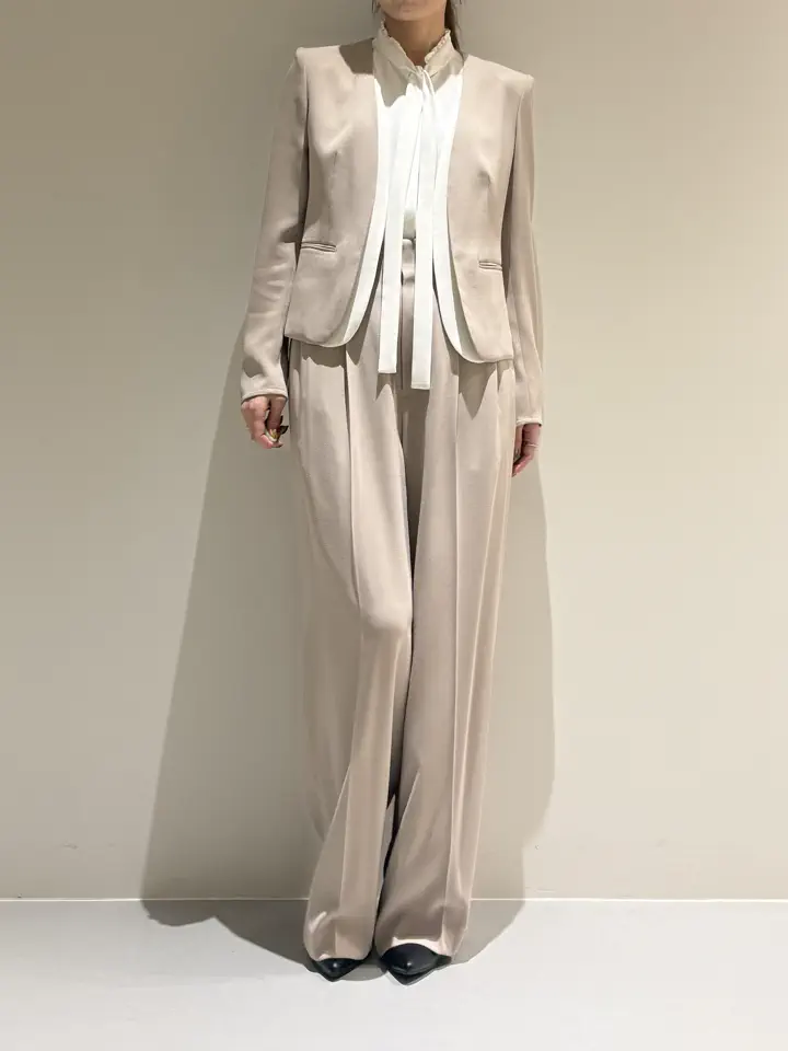 BEIGE， Adachi コーディネート画像