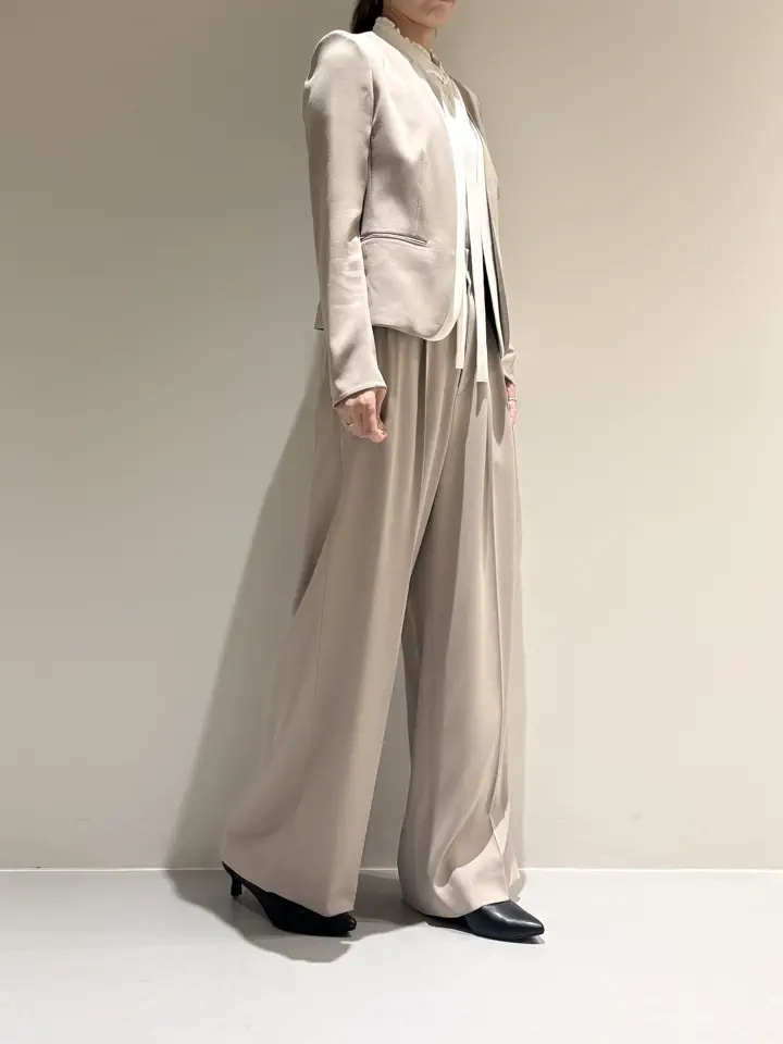 BEIGE， Adachi コーディネート画像