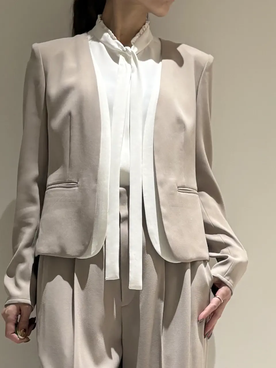 BEIGE， Adachi コーディネート画像