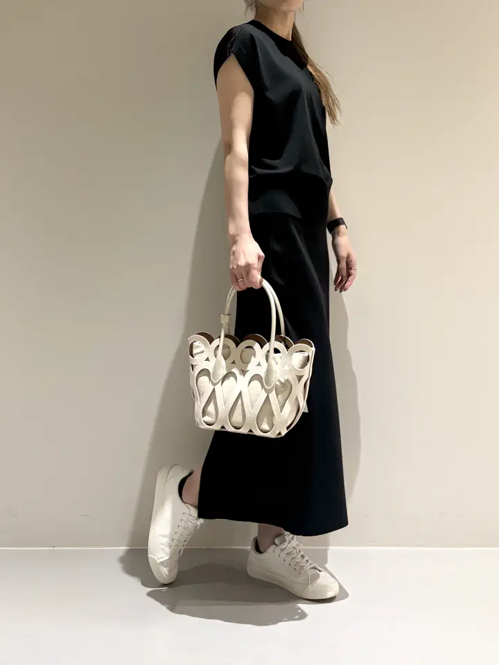 BEIGE， Adachi コーディネート画像
