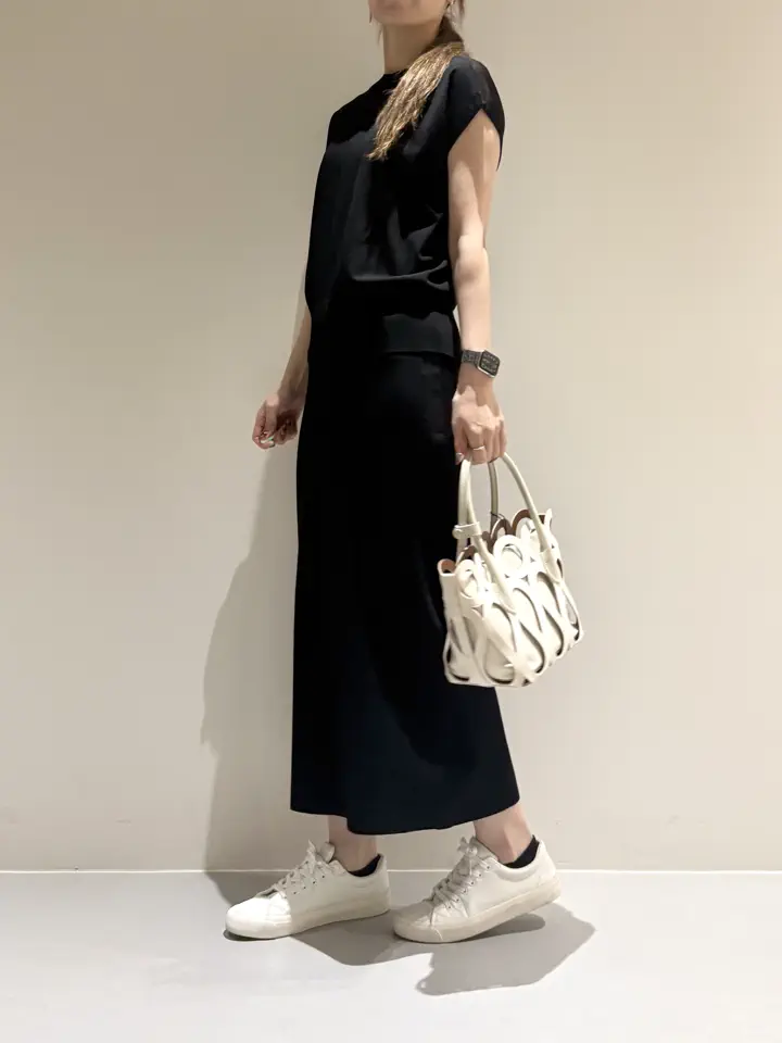 BEIGE， Adachi コーディネート画像