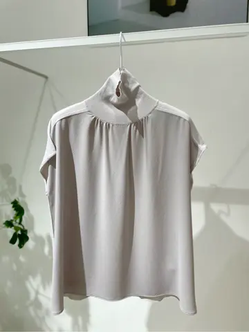 BEIGE， 小泉 コーディネート画像