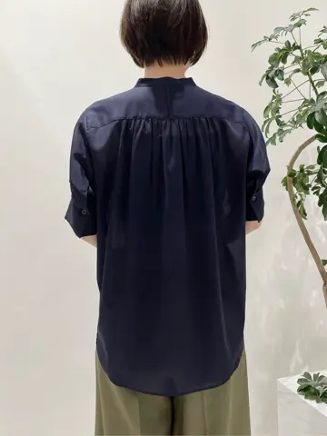 BEIGE， 小泉 コーディネート画像