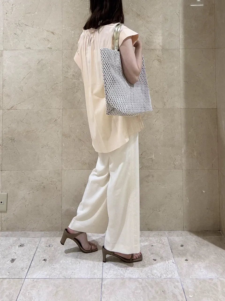 BEIGE， スタッフ コーディネート画像