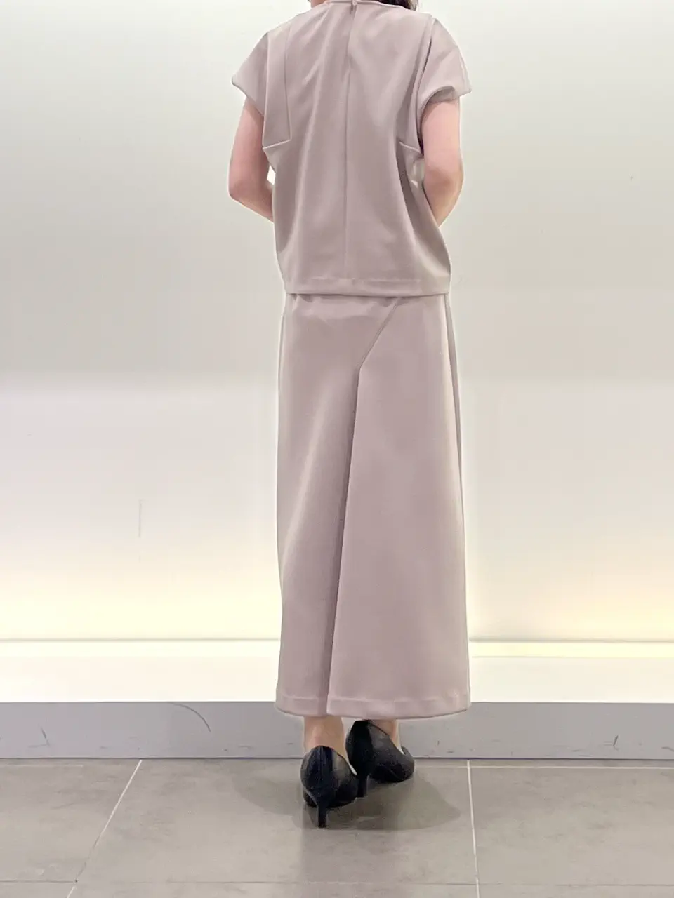 BEIGE， スタッフ コーディネート画像