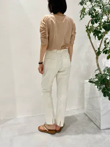 BEIGE， R.A コーディネート画像