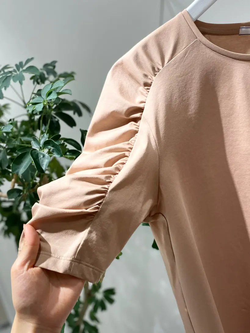 BEIGE， R.A コーディネート画像