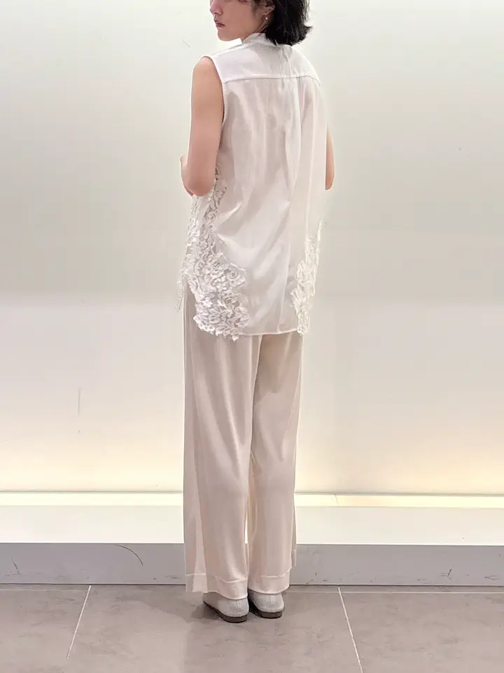 BEIGE， 伊藤 コーディネート画像