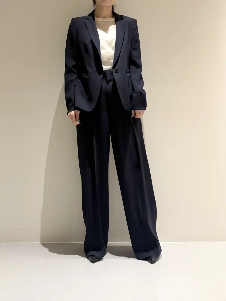 BEIGE， Adachi コーディネート画像
