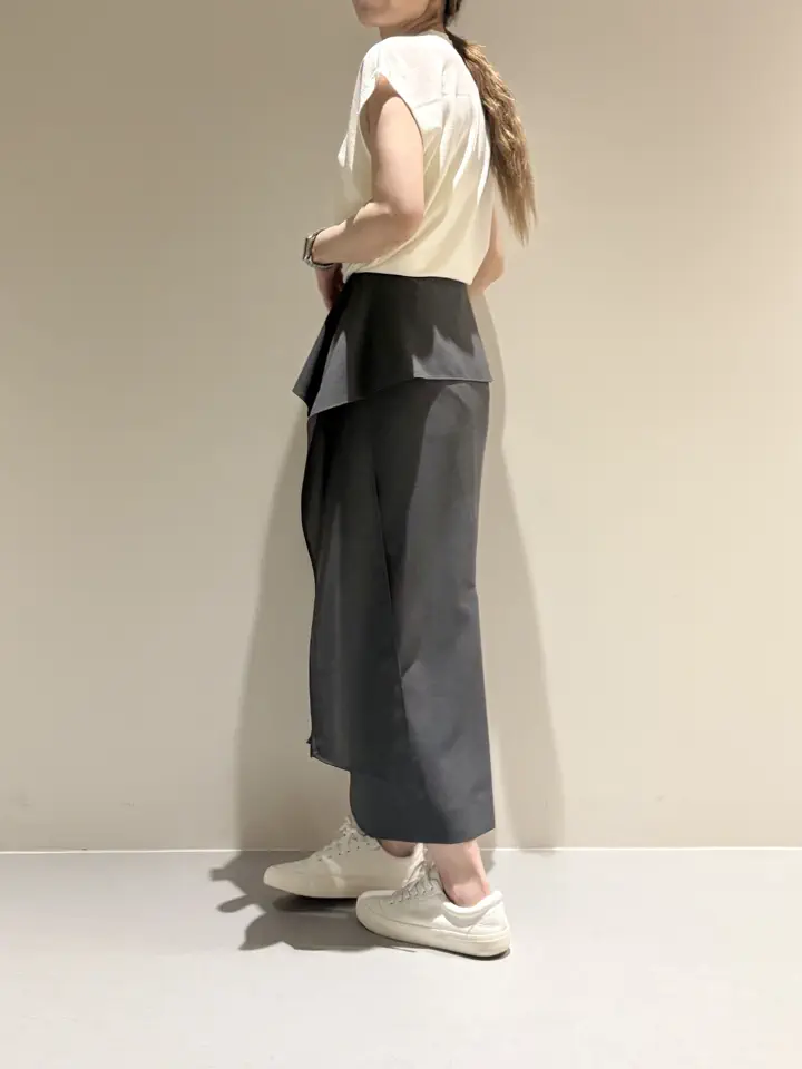 BEIGE， Adachi コーディネート画像