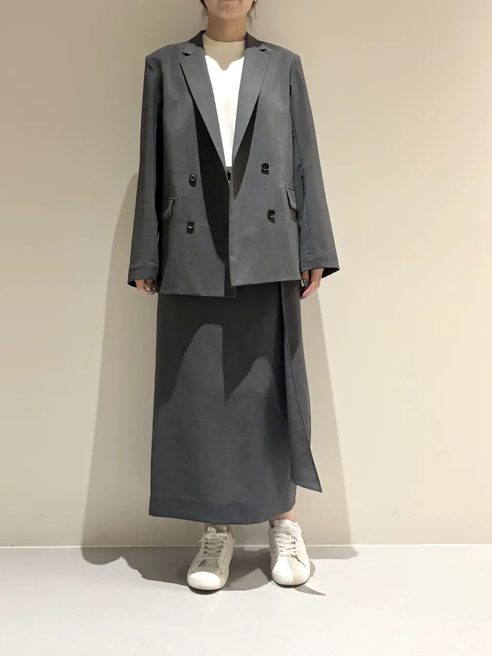 BEIGE， Adachi コーディネート画像