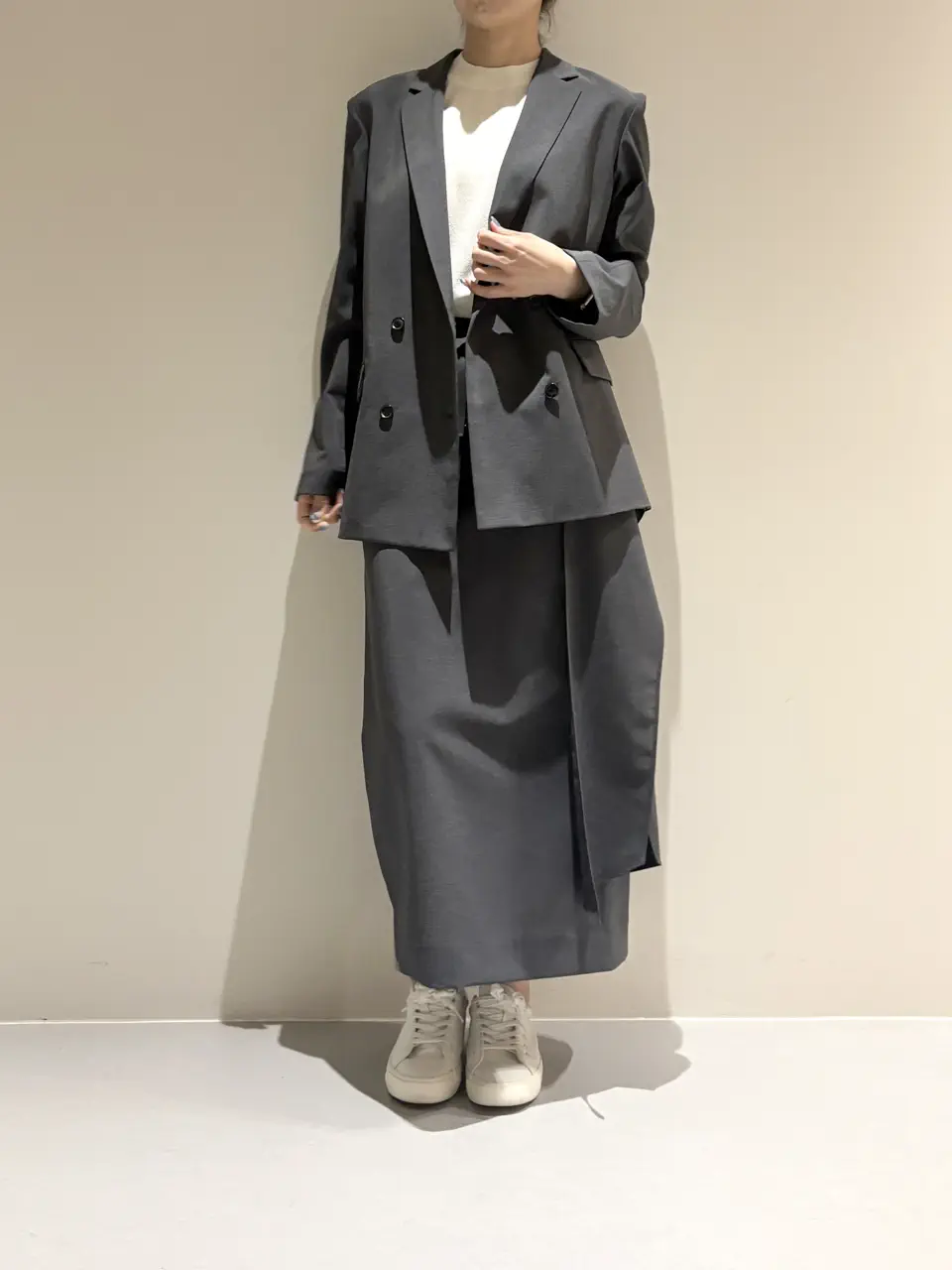 BEIGE， Adachi コーディネート画像