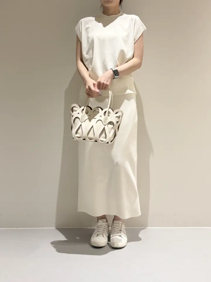 BEIGE， Adachi コーディネート画像