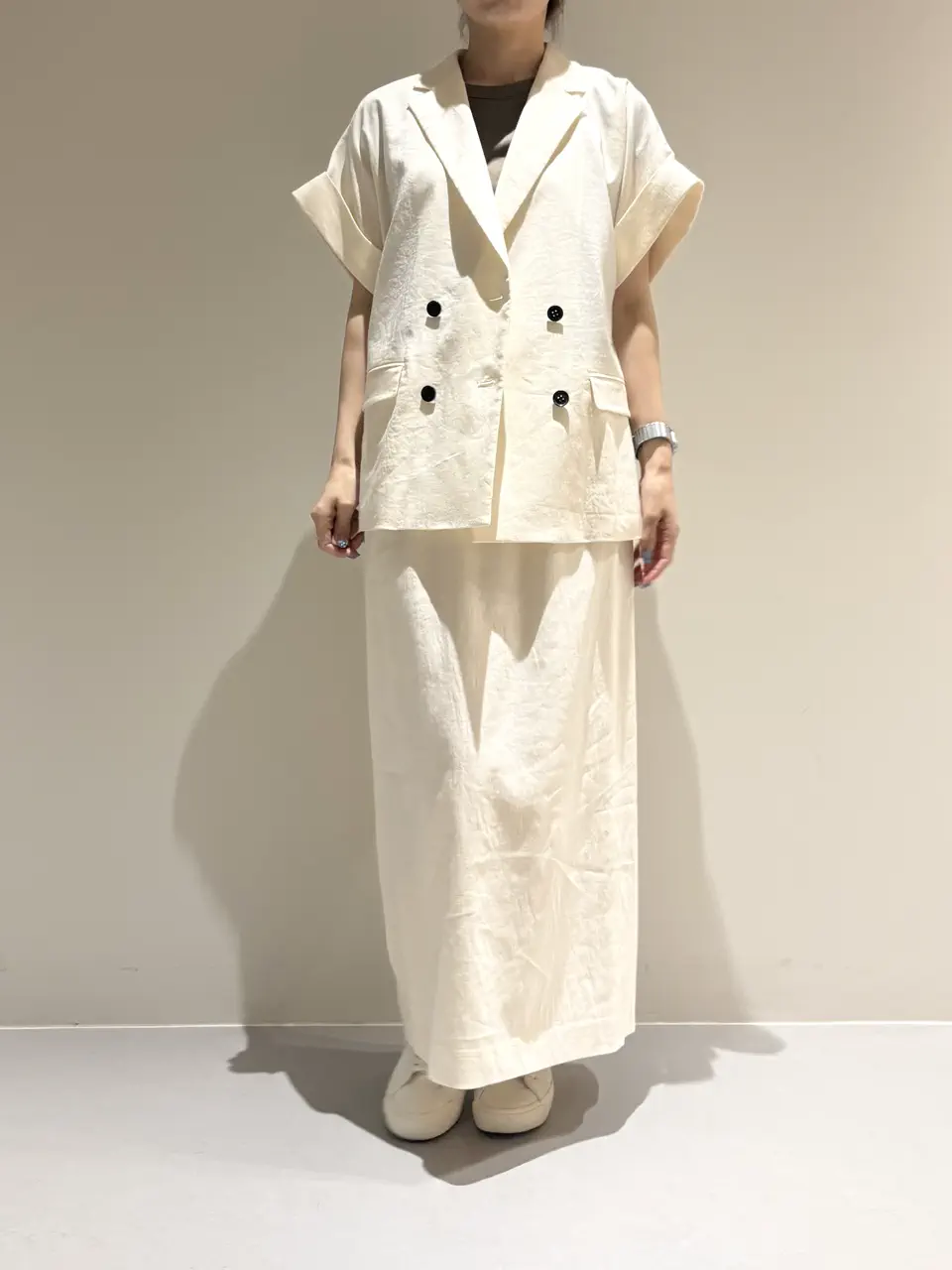 BEIGE， Adachi コーディネート画像