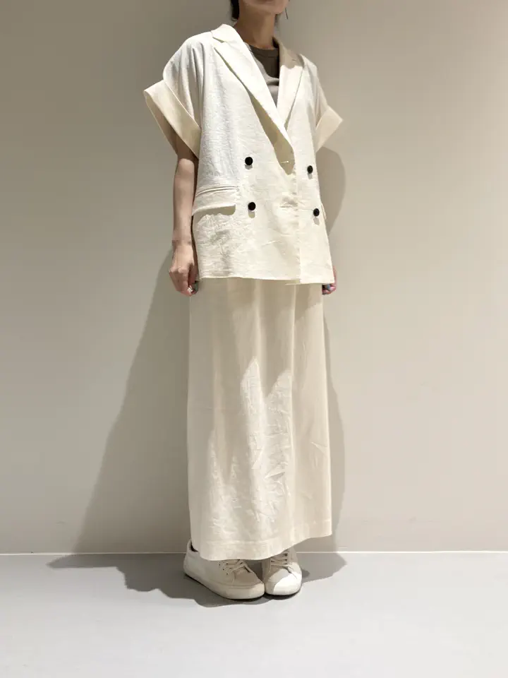 BEIGE， Adachi コーディネート画像