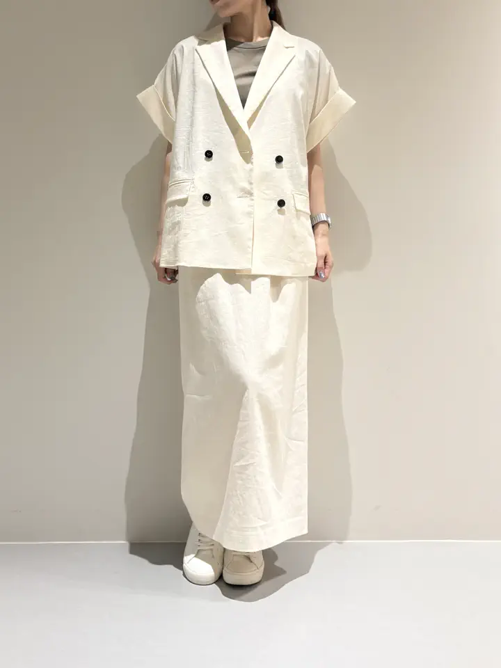 BEIGE， Adachi コーディネート画像