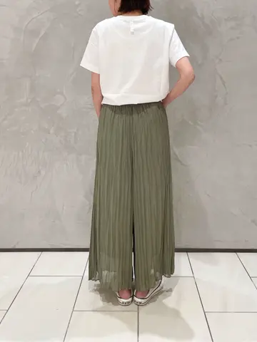 BEIGE， スタッフ コーディネート画像