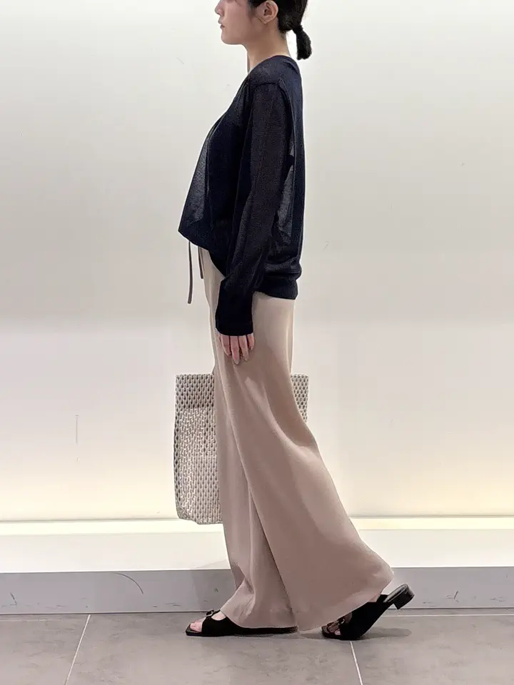 BEIGE， 伊藤 コーディネート画像