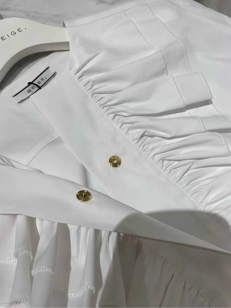 BEIGE， R.A コーディネート画像