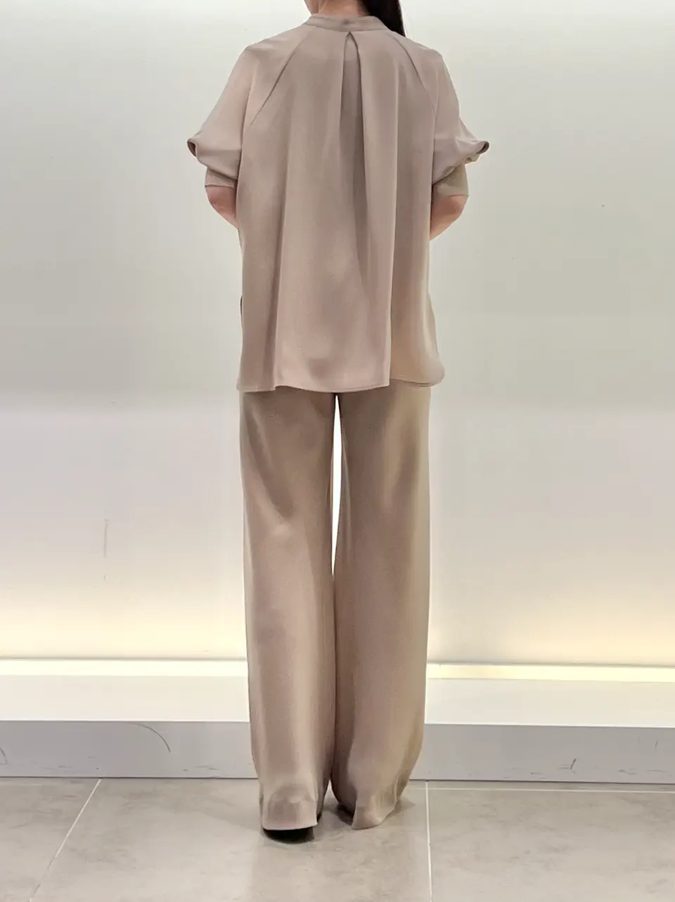 BEIGE， スタッフ コーディネート画像