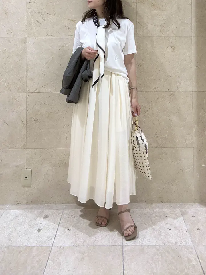 BEIGE， スタッフ コーディネート画像