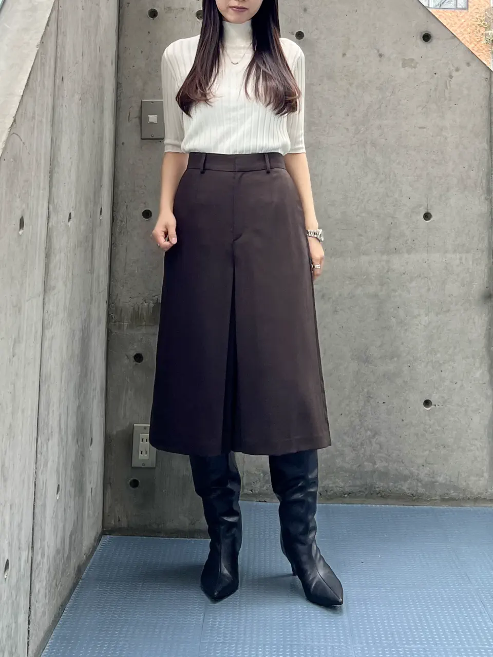 BEIGE， R.A コーディネート画像