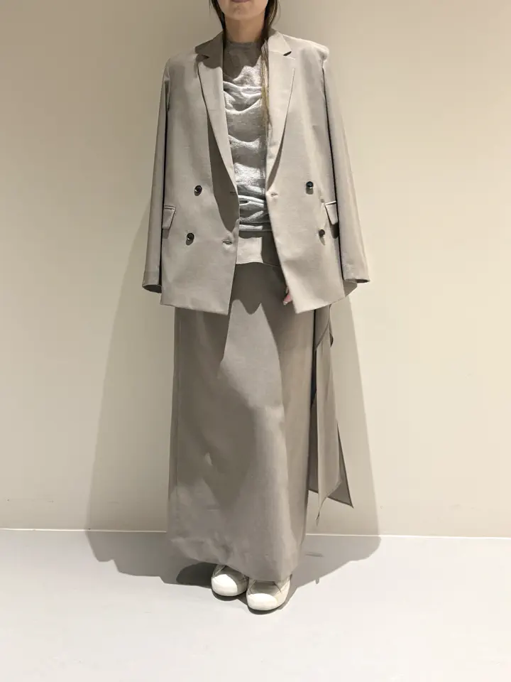 BEIGE， Adachi コーディネート画像