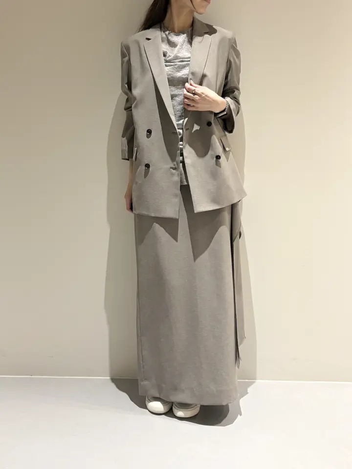 BEIGE， Adachi コーディネート画像