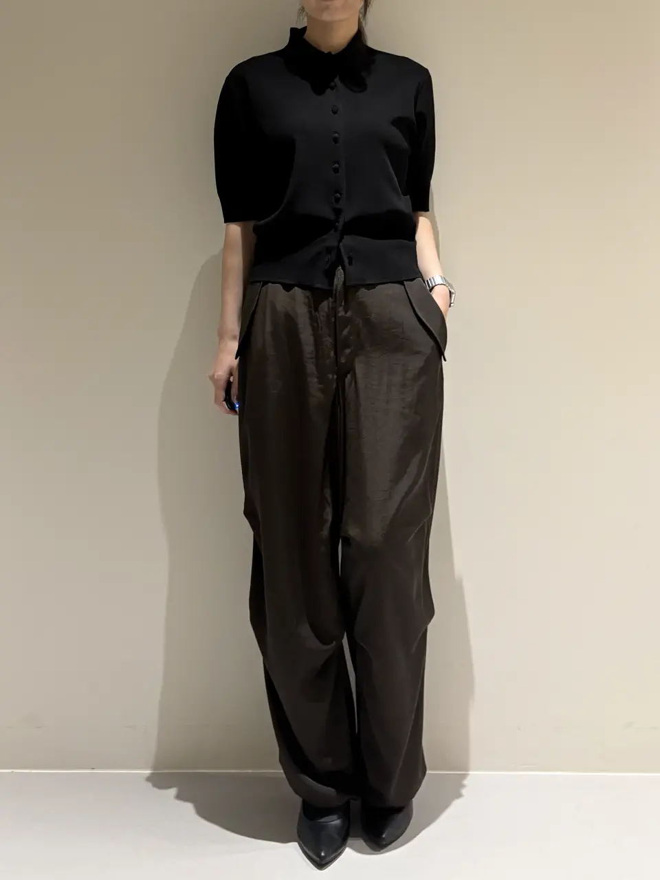  Adachi コーディネート画像