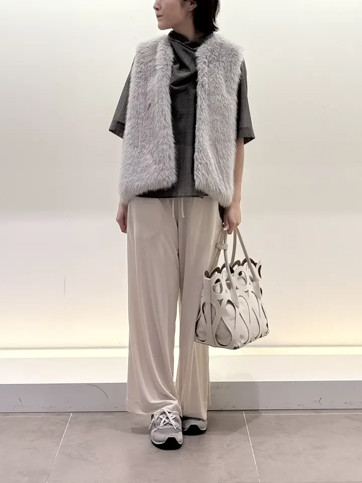 BEIGE， 伊藤 コーディネート画像