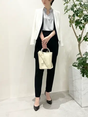 BEIGE， 小泉 コーディネート画像