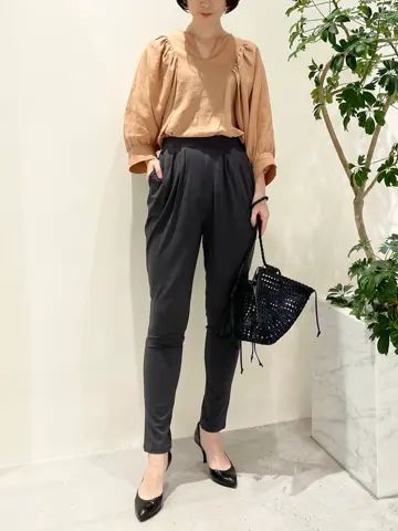 BEIGE， 小泉 コーディネート画像