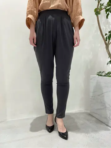 BEIGE， 小泉 コーディネート画像