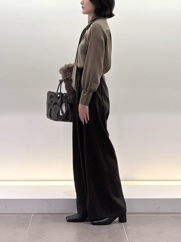 BEIGE， 伊藤 コーディネート画像