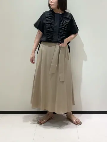 BEIGE， 藤木 コーディネート画像