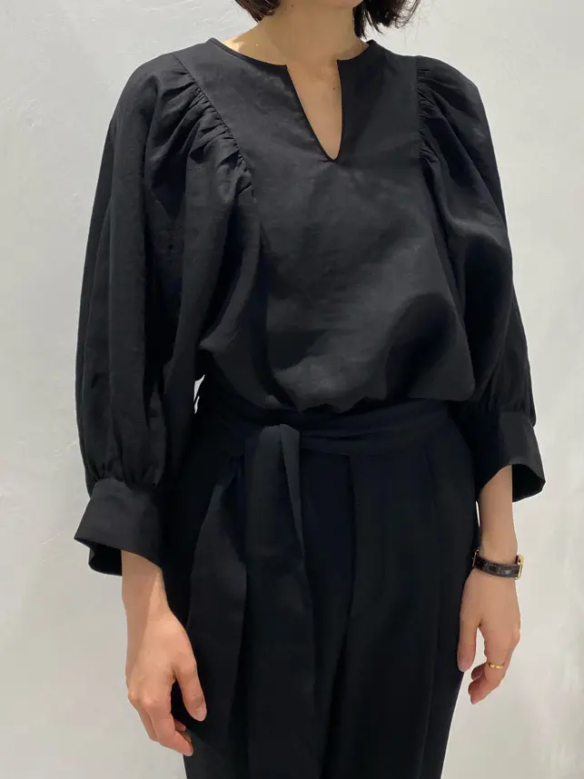 BEIGE， R.A コーディネート画像