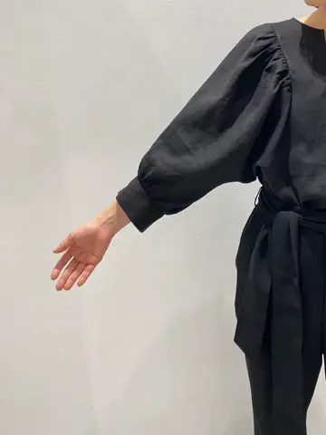 BEIGE， R.A コーディネート画像