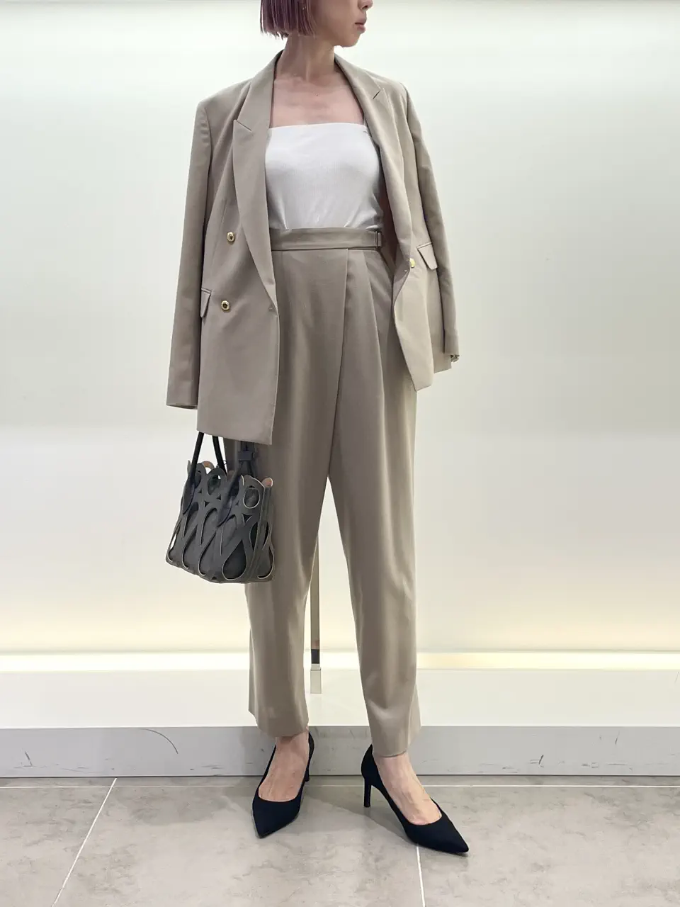 BEIGE， 柴田 コーディネート画像