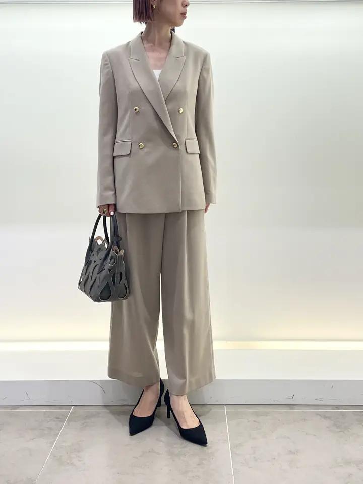 BEIGE， 柴田 コーディネート画像
