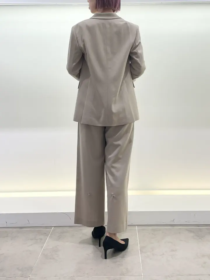 BEIGE， 柴田 コーディネート画像