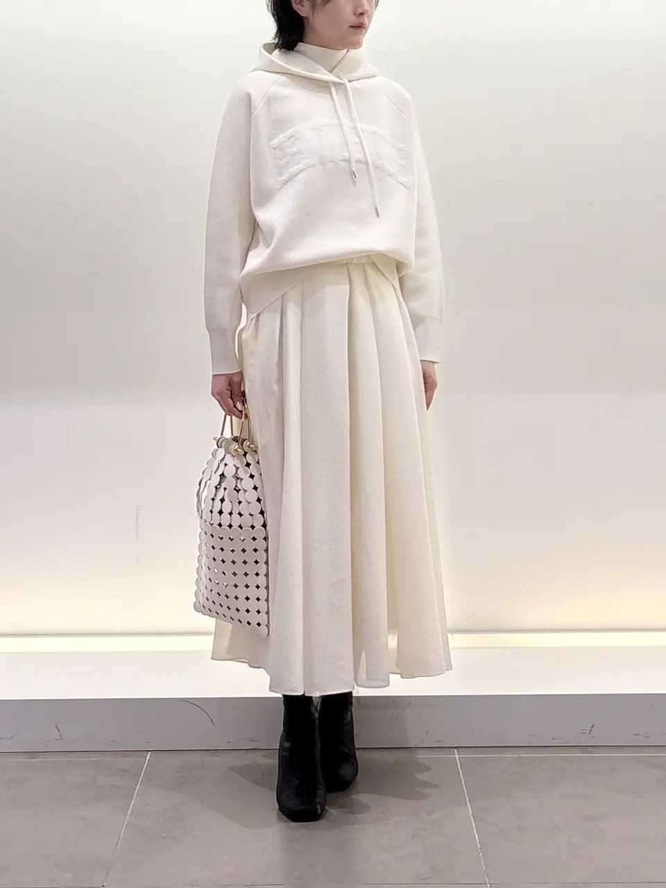 BEIGE， 伊藤 コーディネート画像